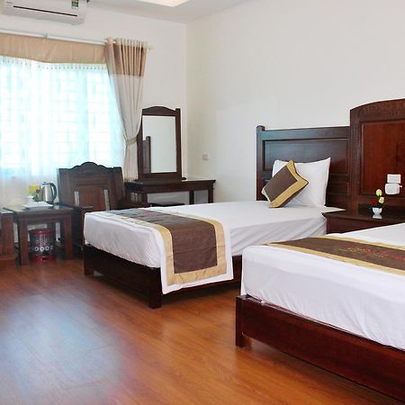 Hong Kong 2 Hotel Vinh Exterior photo