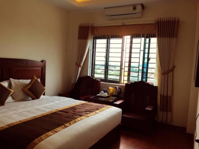 Hong Kong 2 Hotel Vinh Exterior photo